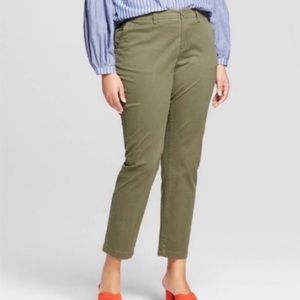 J Jill Live In chino army green petite 16 crops